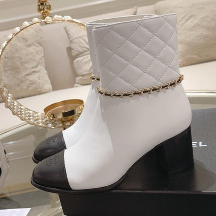 MID-HEEL ANKLE BOOTS IN WHITE CALFSKIN