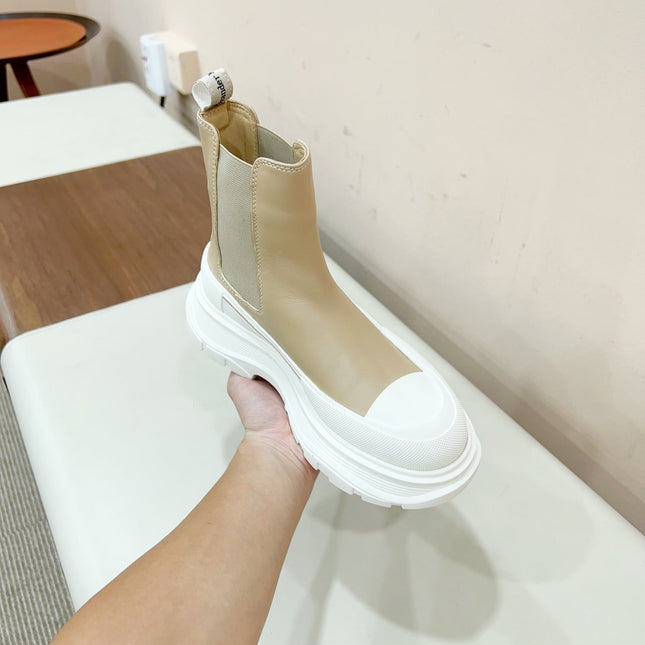 MC.QUEEN TREAD SLICK BOOT IN ECRU BEIGE MIX WHITE CALFSKIN