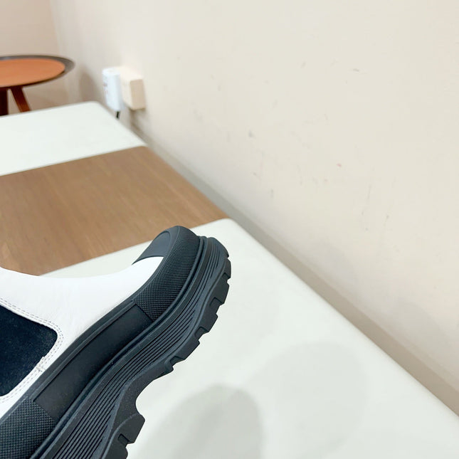 MC.QUEEN TREAD SLICK BOOT IN WHITE MIX BLACK CALFSKIN