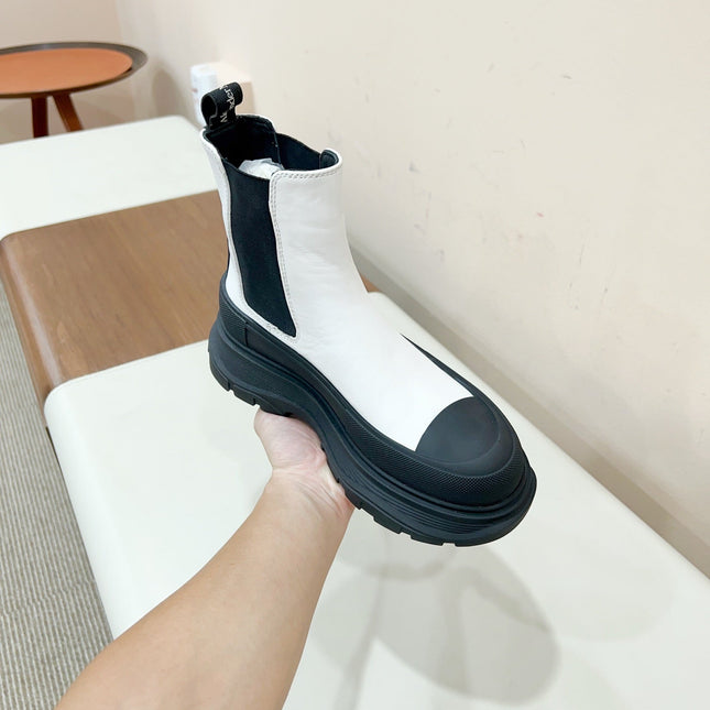 MC.QUEEN TREAD SLICK BOOT IN WHITE MIX BLACK CALFSKIN