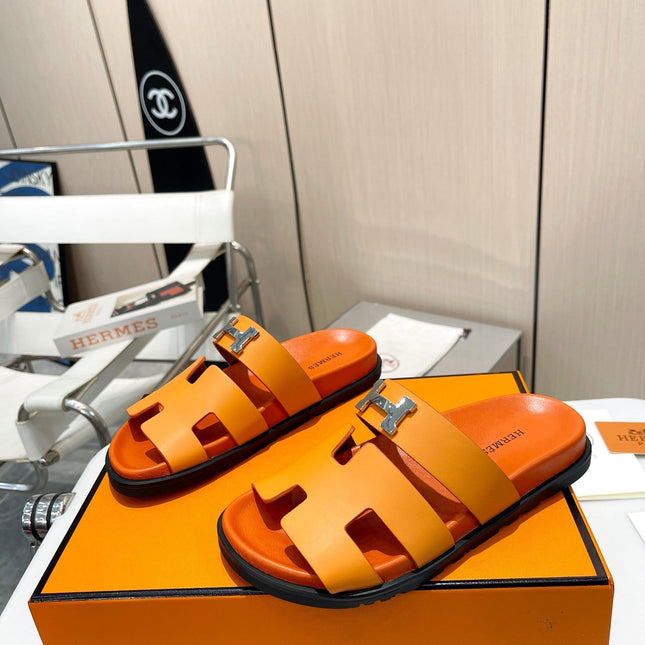 HM CHYPRE SANDAL ORANGE WITH H-BUCKLE CALFSKIN