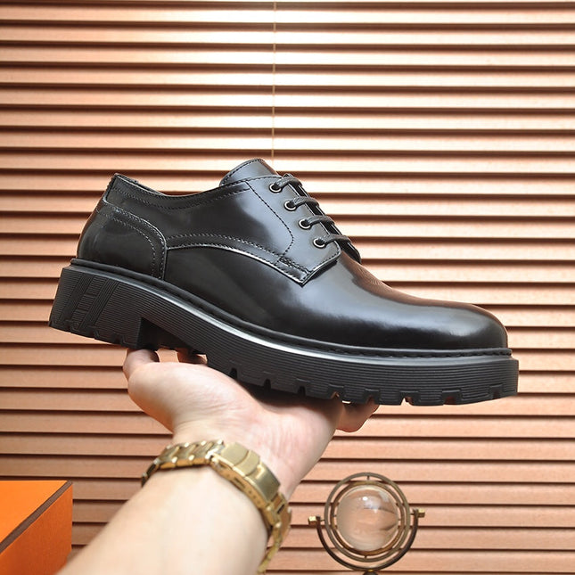 HM DANIEL TRAMPING SHOE GLOSSY BLACK CALFSKIN