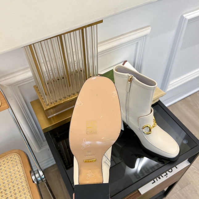 GG HORSEBIT ANKLE BOOTS IN WHITE SHEEPSKIN