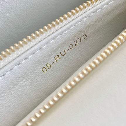 MISS LADY 24 LARGE BAG IN WHITE LAMBSKIN