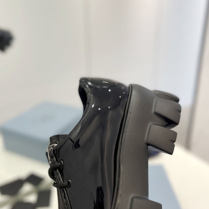 PRA MONOLITH LACE-UP LOAFERS GLOSSY BLACK CALFSKIN