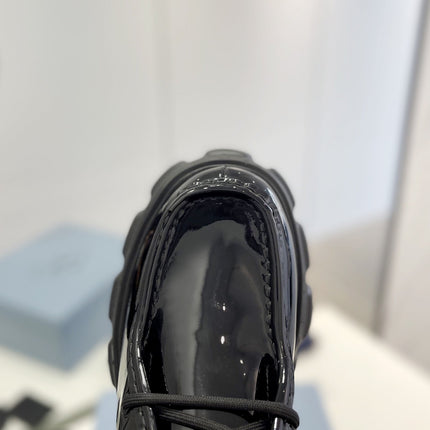 PRA MONOLITH LACE-UP LOAFERS GLOSSY BLACK CALFSKIN
