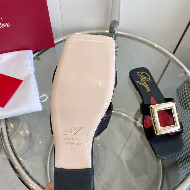 VIV' BY THE SEA LOVE METAL MULES IN BLACK CALFSKIN GOLD BUCKLE