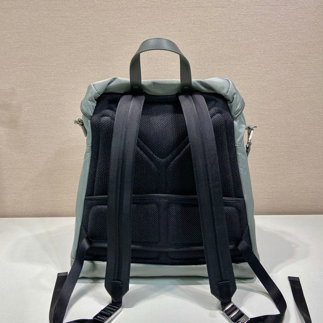 TRIANGLE LOGO BACKPACK 45 IN ASH GRAY RE-NYLON