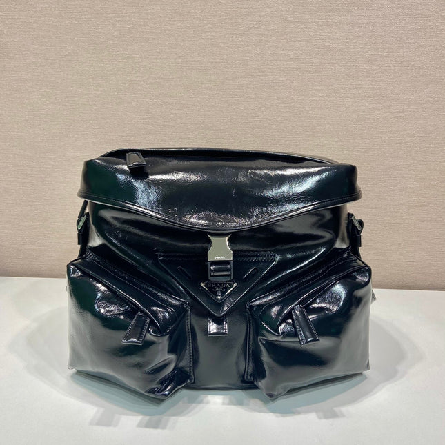 CROSSBODY BAG 29 IN BLACK OIL WAX LAMBSKIN