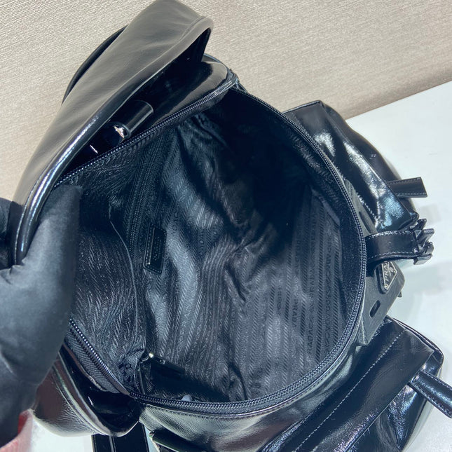 CROSSBODY BAG 29 IN BLACK OIL WAX LAMBSKIN