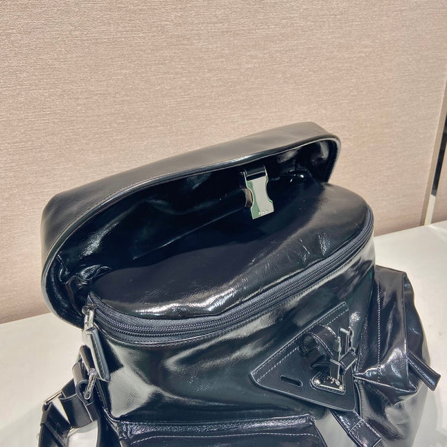 CROSSBODY BAG 29 IN BLACK OIL WAX LAMBSKIN