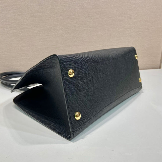 SHOPPING BAG 36 IN BLACK SAFFIANO LEATHER