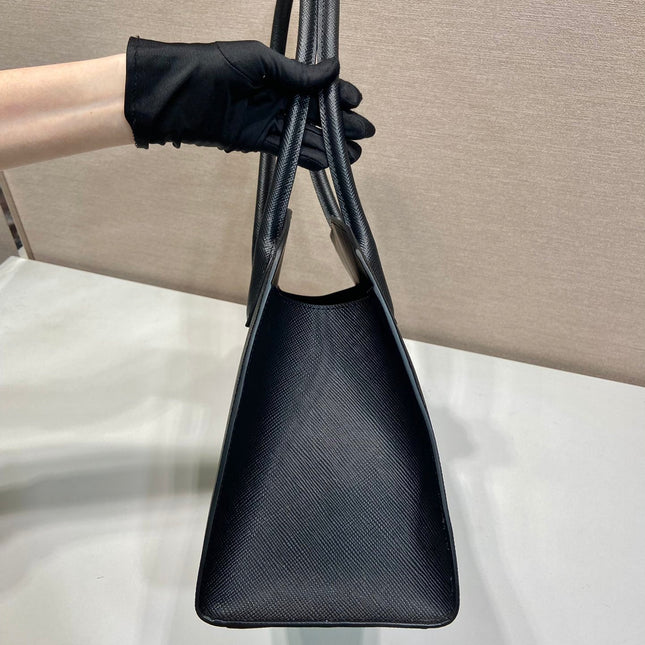 SHOPPING BAG 36 IN BLACK SAFFIANO LEATHER