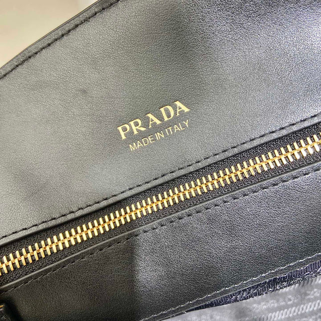 SHOPPING BAG 36 IN BLACK SAFFIANO LEATHER