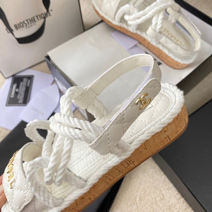 CC QUILTED SANDALS IN WHITE CALFSKIN