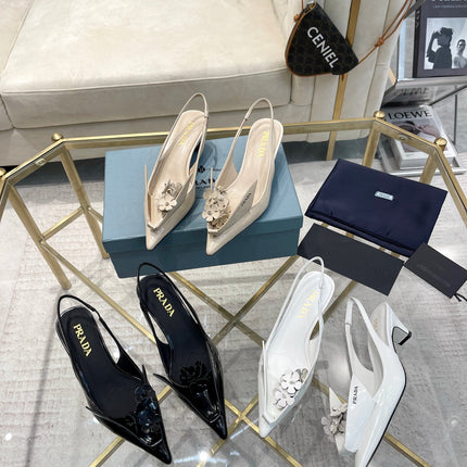 MEDIUM HEEL SLINGBACK ATTACHED CREATIVE FLOWERS IN BEIGE PATENT CALFSKIN