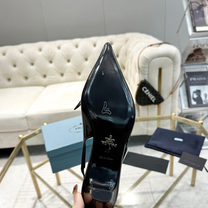 MEDIUM HEEL SLINGBACK ATTACHED CREATIVE FLOWERS IN BLACK PATENT CALFSKIN