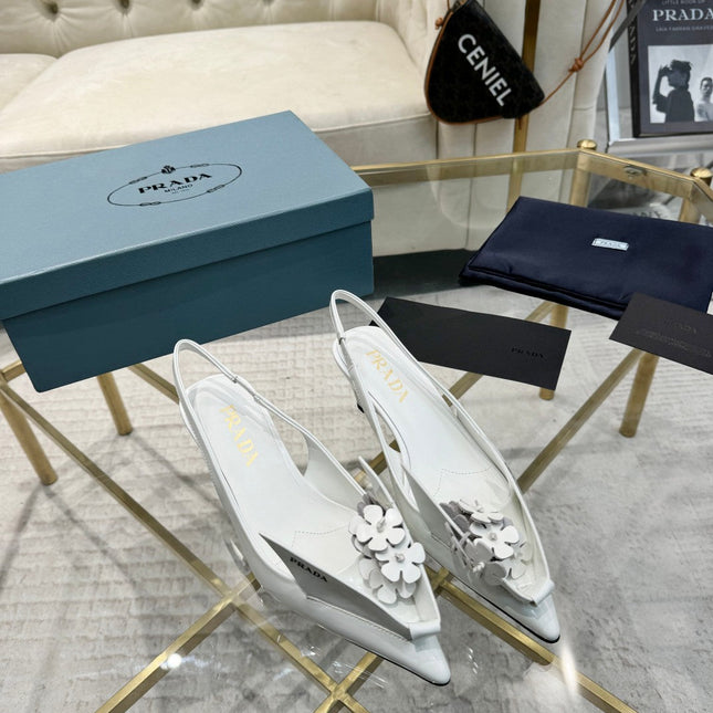 MEDIUM HEEL SLINGBACK ATTACHED CREATIVE FLOWERS IN WHITE PATENT CALFSKIN