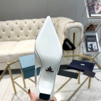 MEDIUM HEEL SLINGBACK ATTACHED CREATIVE FLOWERS IN WHITE PATENT CALFSKIN