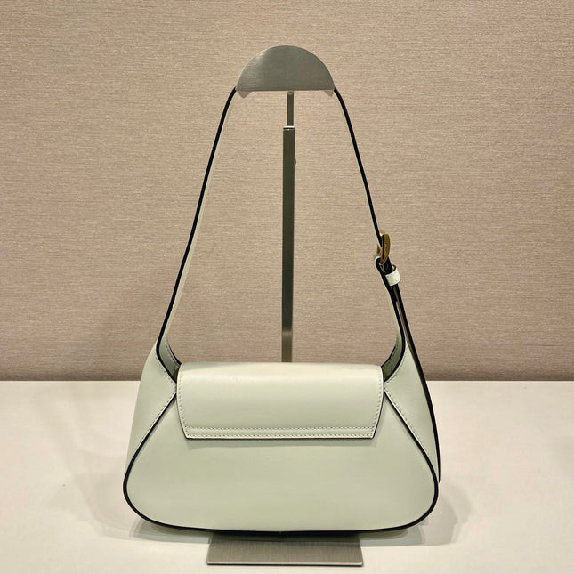 FLAP BAG 25 IN WHITE SMOOTH CALFSKIN TRIANGLE LOGO