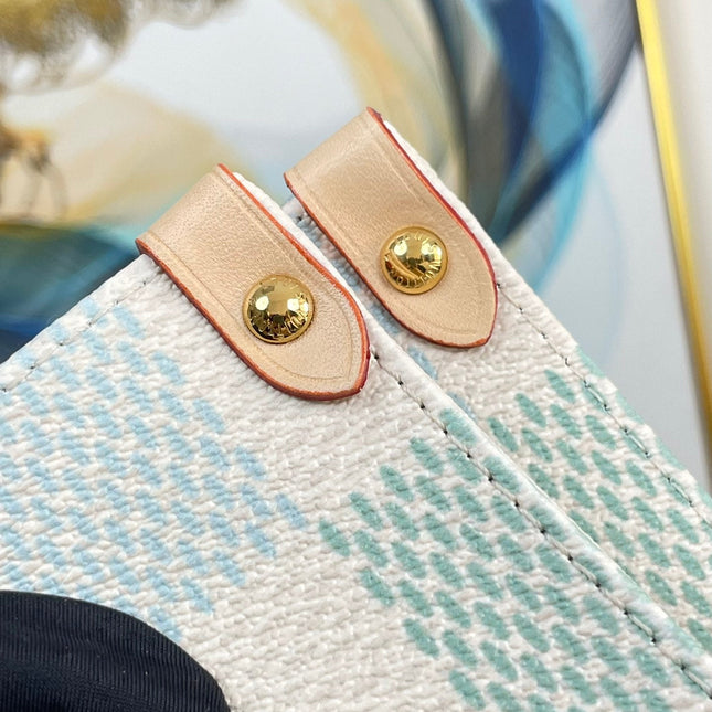 ONTHEGO 35 IN PISTACHIO DAMIER GIANT CANVAS