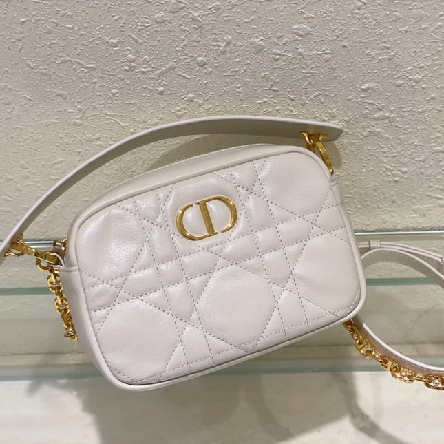 CARO BOX BAG 19 IN WHITE QUILTED MACROCANNAGE CALFSKIN