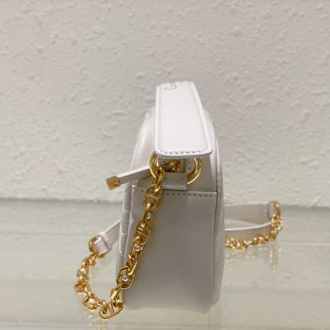 CARO BOX BAG 19 IN WHITE QUILTED MACROCANNAGE CALFSKIN