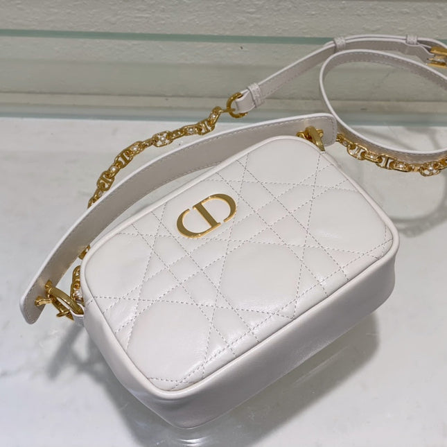 CARO BOX BAG 19 IN WHITE QUILTED MACROCANNAGE CALFSKIN