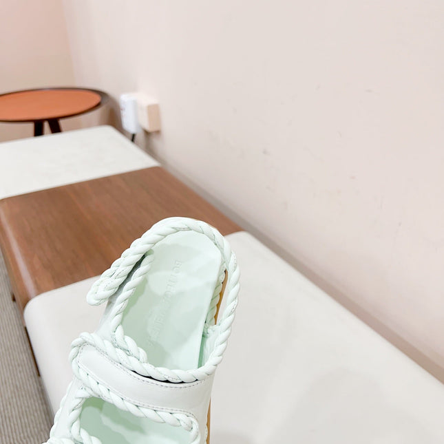 REFINED DAD SANDAL IN WHITE LAMBSKIN