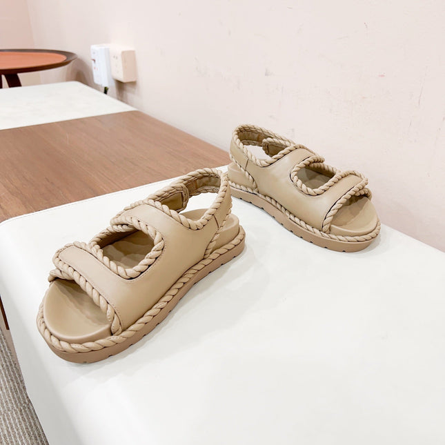 REFINED DAD SANDAL IN TUSCAN BEIGE LAMBSKIN