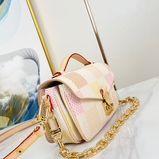 POCHETTE MÉTIS EAST WEST 21 IN PEACH DAMIER GIANT CANVAS GOLD HARDWARE