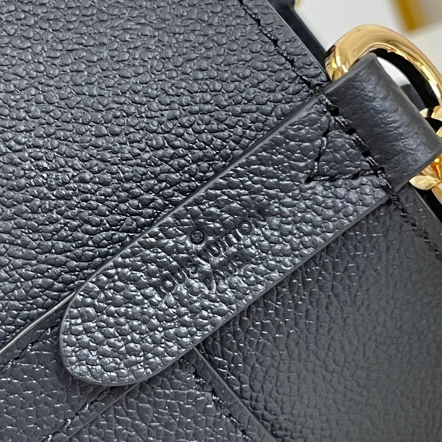 LOCK AND WALK 20 IN BLACK GRAINED CALFSKIN GOLD HARDWARE