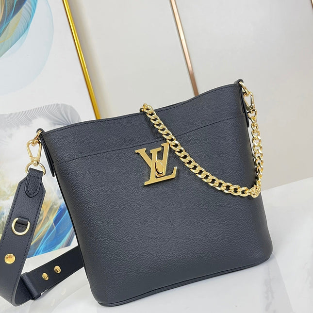 LOCK AND WALK 20 IN BLACK GRAINED CALFSKIN GOLD HARDWARE