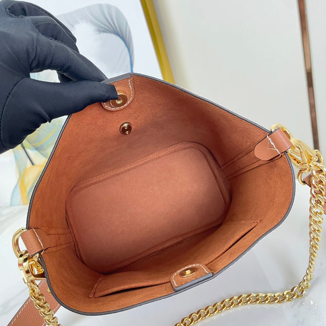 LOCK AND WALK 20 IN COGNAC GRAINED CALFSKIN GOLD HARDWARE