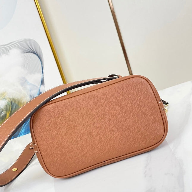 LOCK AND WALK 20 IN COGNAC GRAINED CALFSKIN GOLD HARDWARE