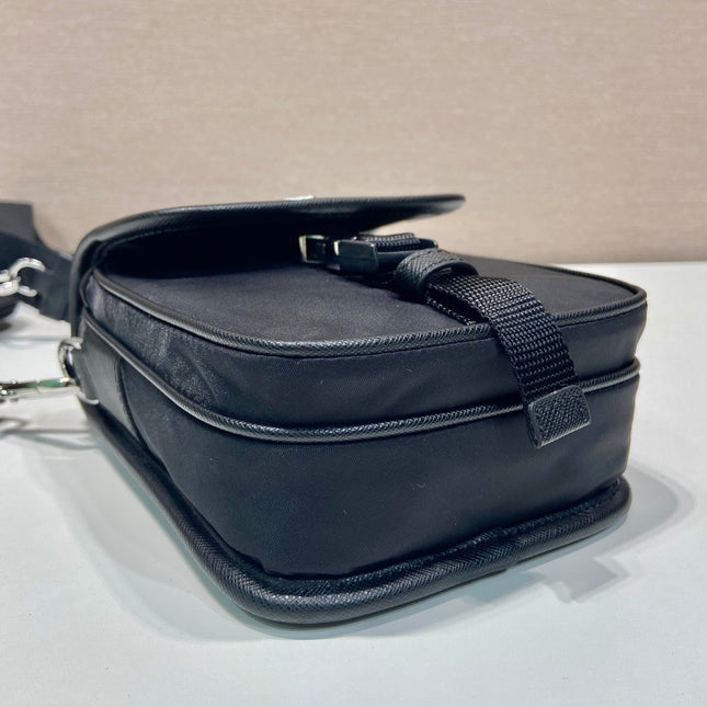 PHONE BAG 19 IN BLACK RE-NYLON AND SAFFIANO LEATHER TRIM
