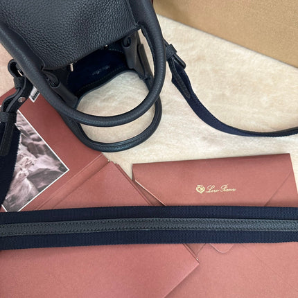 MICRO BALE BAG IN BLACK CALFSKIN 226599