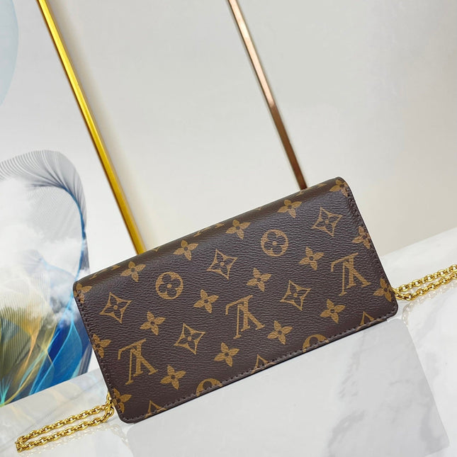 WALLET ON CHAIN LILY 20 IN BROWN MONOGRAM CANVAS GOLD HARDWARE