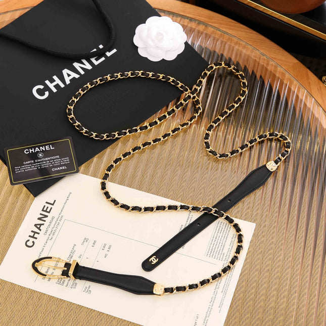 CC CHAIN BELT WITH GOLD HARDWARE AN BLACK CALFSKIN