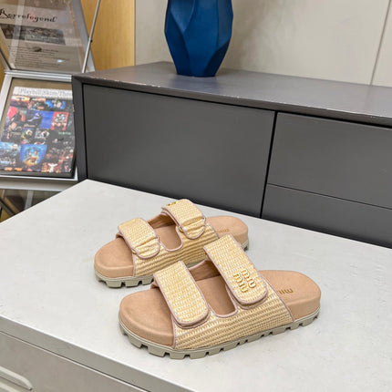 MM DOUBLE STRAP FLAT SANDALS IN BEIGE RAFFIA