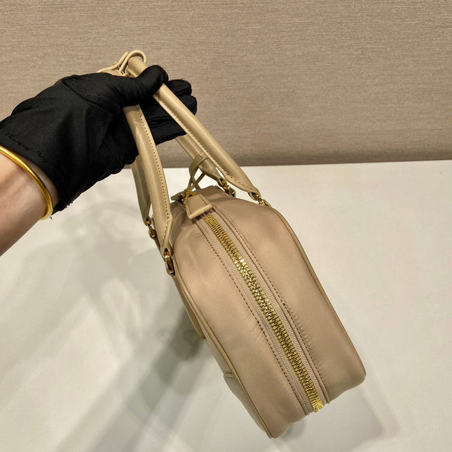 SMALL TOP HANDLE BAG 25 IN DRIED MOSS NYLON AND CALFSKIN TRIM