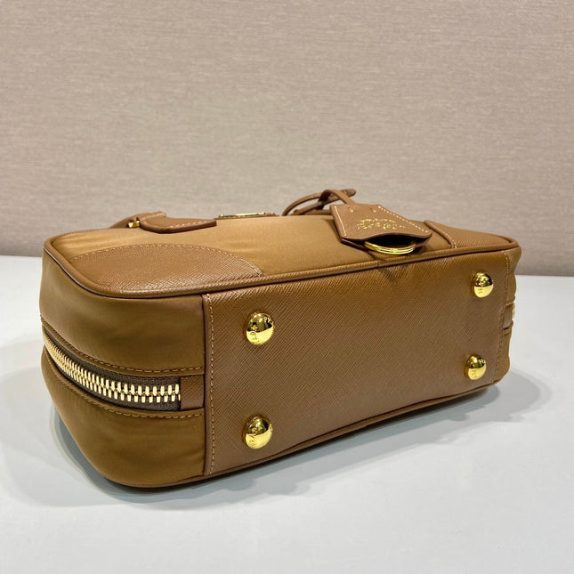 SMALL TOP HANDLE BAG 25 IN GOLDEN BROWN NYLON AND CALFSKIN TRIM