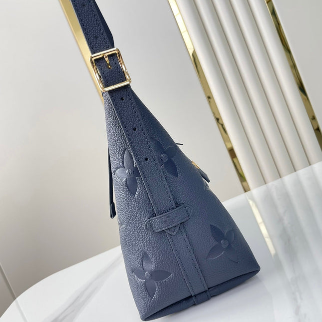 CARRYALL 29 IN DARK NAVY MONOGRAM EMPREINTE LEATHER