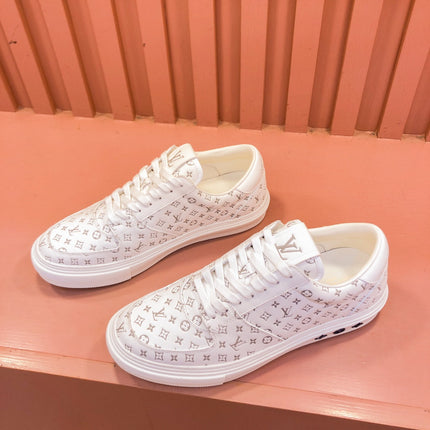 LV TRAINER SNEAKER IN BEIGE MONOGRAM CALFSKIN