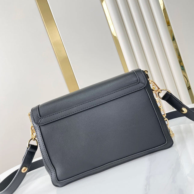 DAUPHINE SOFT MM 24 IN BLACK SMOOTH LAMBSKIN GOLD HARDWARE