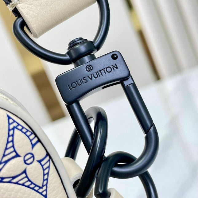 TRIO MESSENGER 25 IN CREAM BLUE MONOGRAM SHADOW CALFSKIN