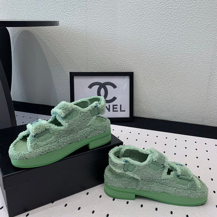 DAD SANDALS PLATFORM IN MINT GREEN FUR