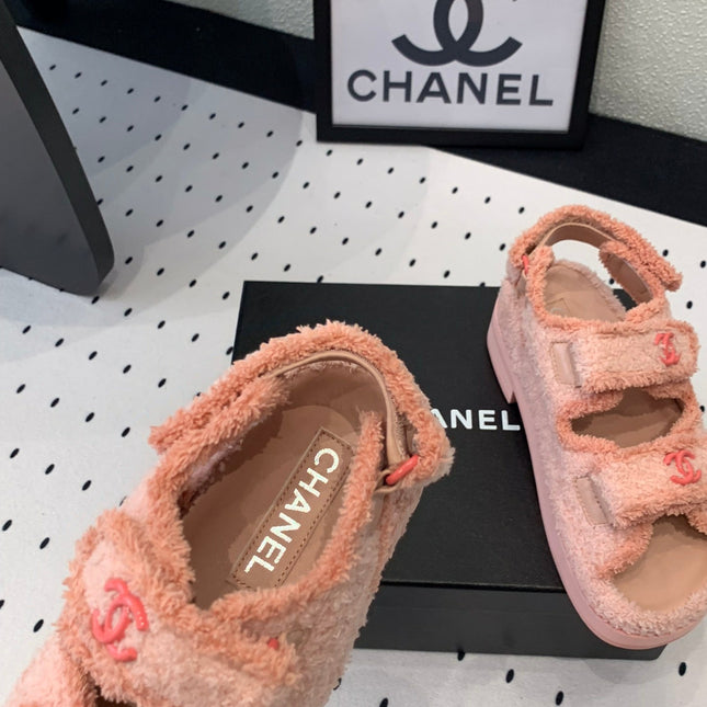 DAD SANDALS PLATFORM IN LIGHT PINK FUR