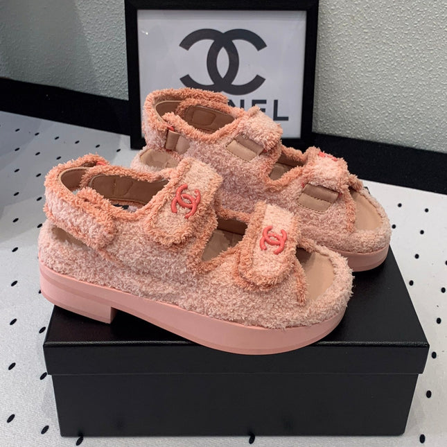 DAD SANDALS PLATFORM IN LIGHT PINK FUR