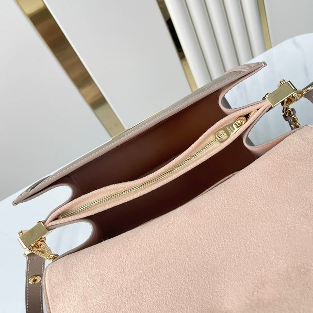 DAUPHINE MM 25 IN MEDIUM BROWN EPI GRAINED CALFSKIN GOLD HARDWARE